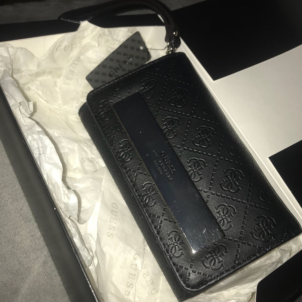 GUESS Wallet - Picture 5 of 6